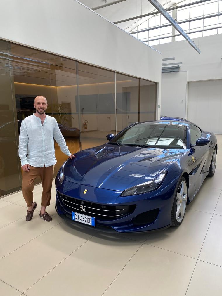 Ferrari Portofino Blu, consegnata al cliente
